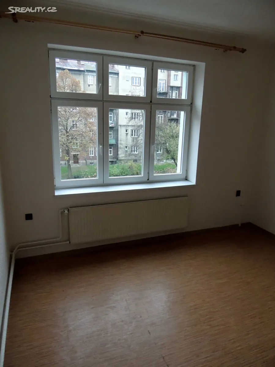 Pronájem bytu 2+1 81 m² – pohled 4