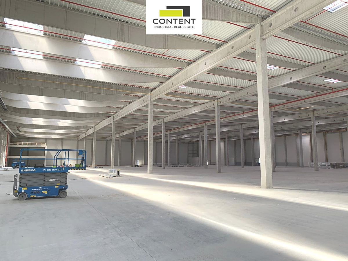 Pronájem skladového prostoru 11521 m²
