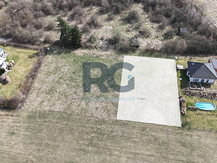 Prodej pozemku, 1 600 m² (6 z 12)