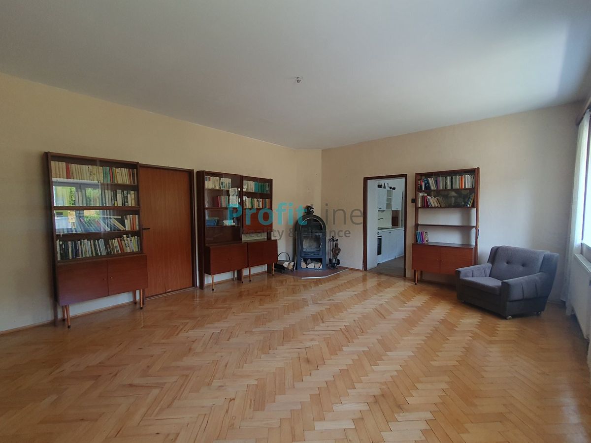 Prodej vícegeneračního domu 659 m², pozemek 867 m² – fotografie 4