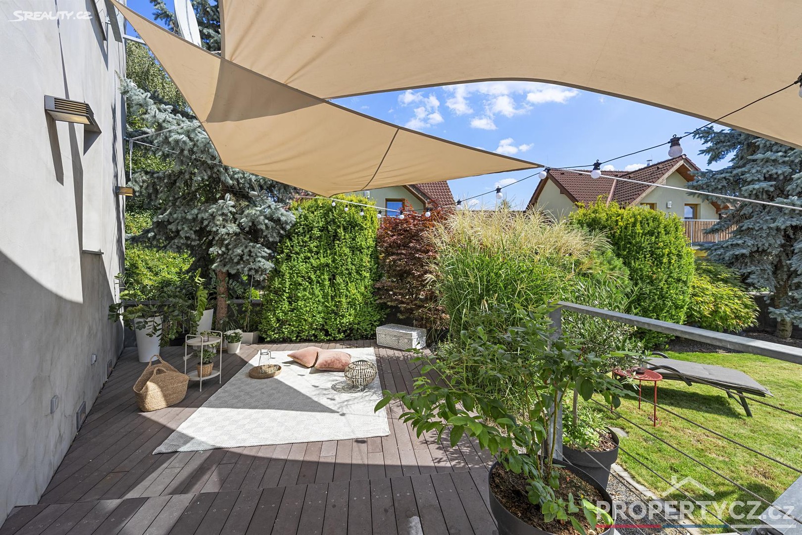 Prodej  vícegeneračního domu 345 m², pozemek 520 m² – pohled 2