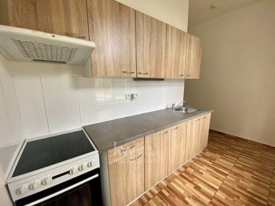 Pronájem bytu 1+kk 28 m²
