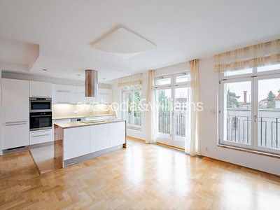 Pronájem bytu 5+kk 130 m²