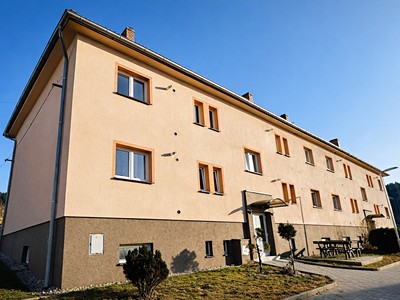 Odborářů, Březová