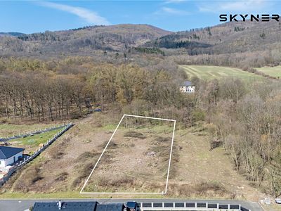 Prodej stavebního pozemku 2393 m²