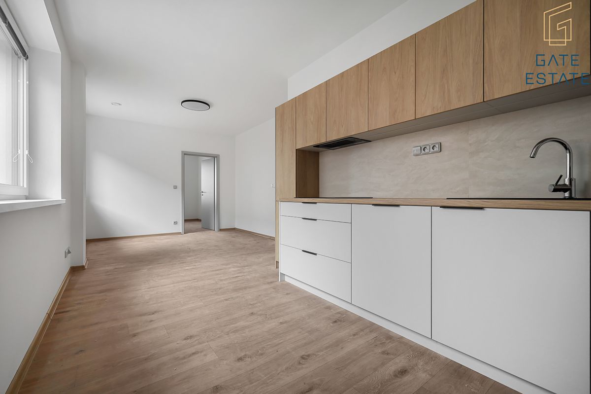 Pronájem bytu 3+kk 67 m² – fotografie 2