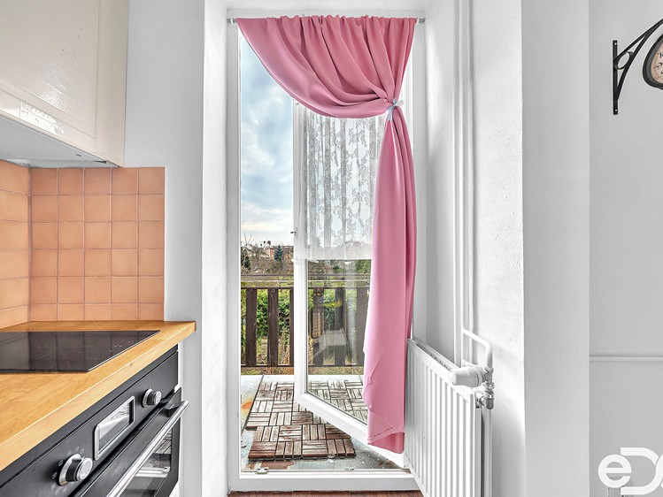 Комерційне приміщення на продаж, 220 м² (22 з 42)