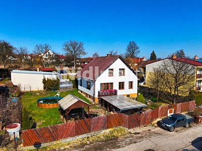 Prodej rodinného domu 285 m², pozemek 493 m²