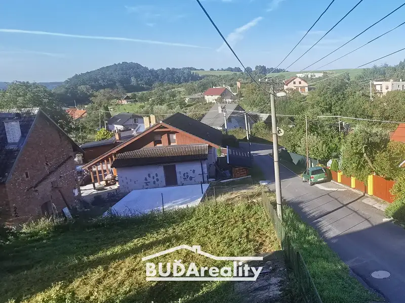 Prodej stavebního pozemku 1285 m², Zlín – náhled fotky 3