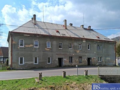 Prodej činžovního domu 650 m²