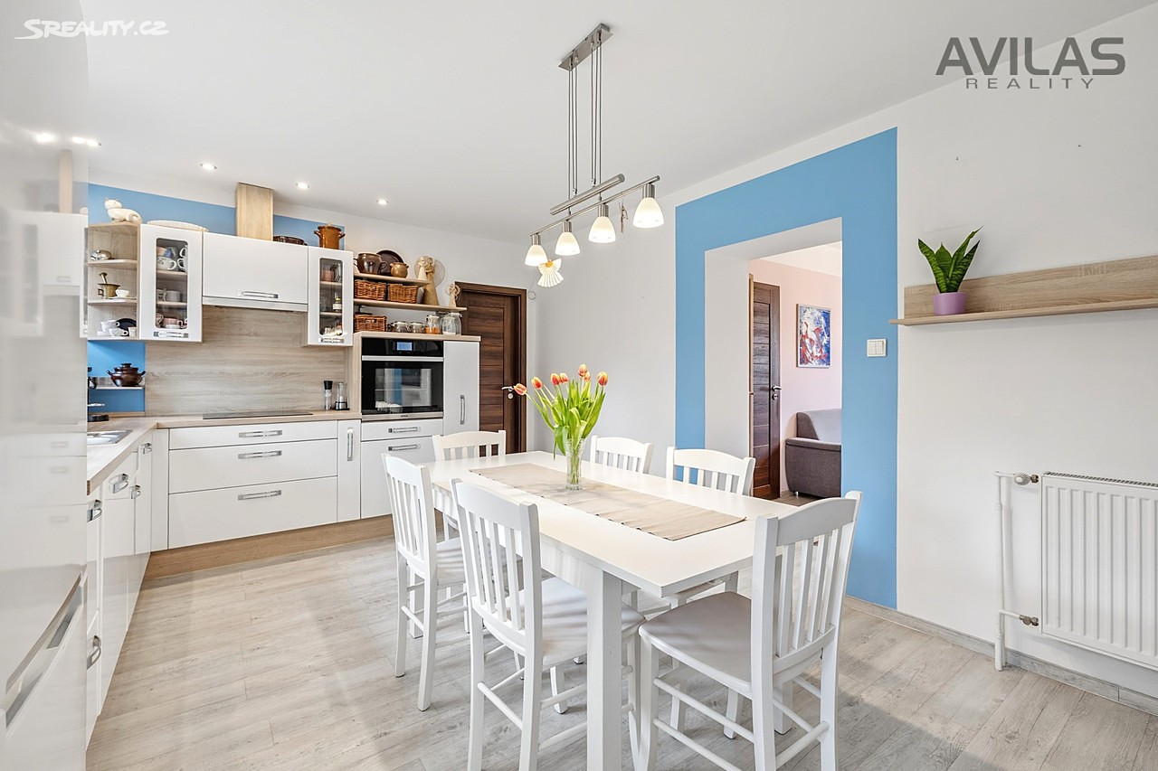 Prodej  rodinného domu 269 m², pozemek 1 084 m² – pohled 6