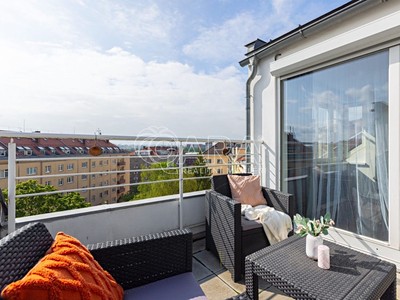 Pronájem bytu 4+kk 146 m²