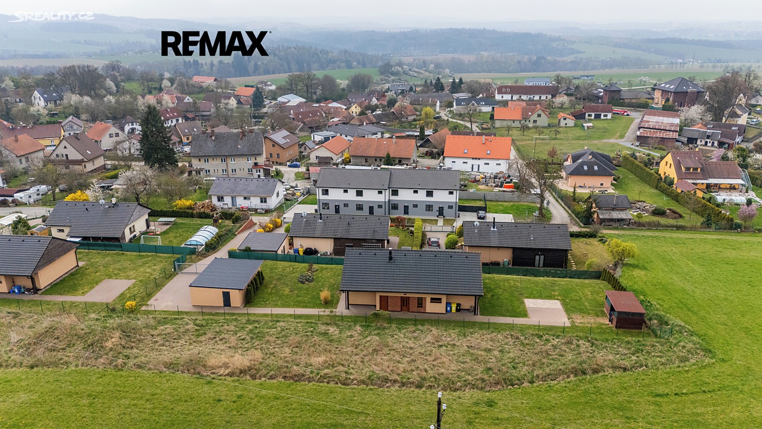 Prodej  rodinného domu 112 m², pozemek 1 325 m² — 1/27