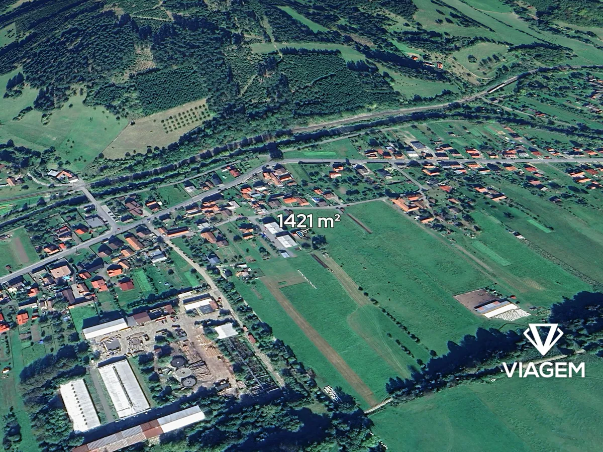 Prodej podílu 1/4 pole 355 m²