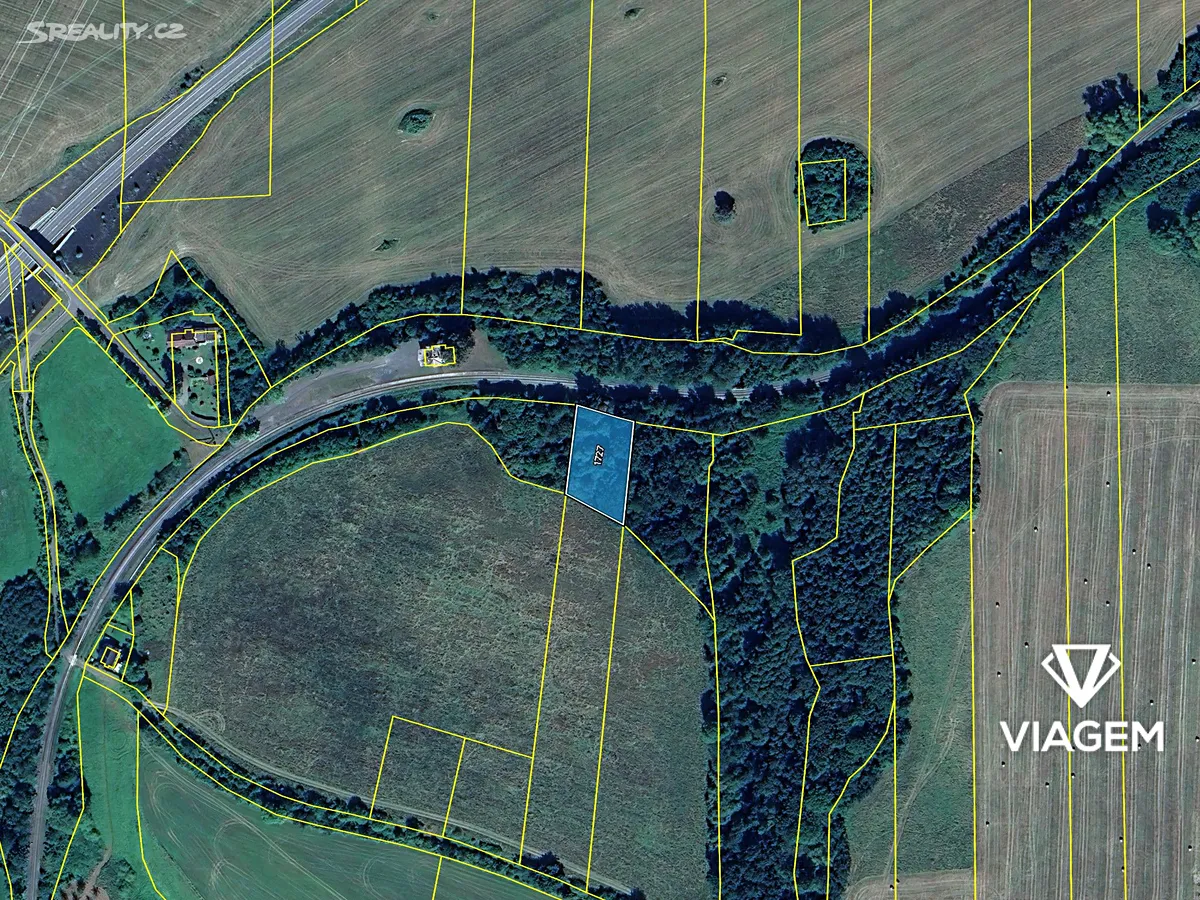 Prodej podílu 2/7 pole 482 m² – pohled 4