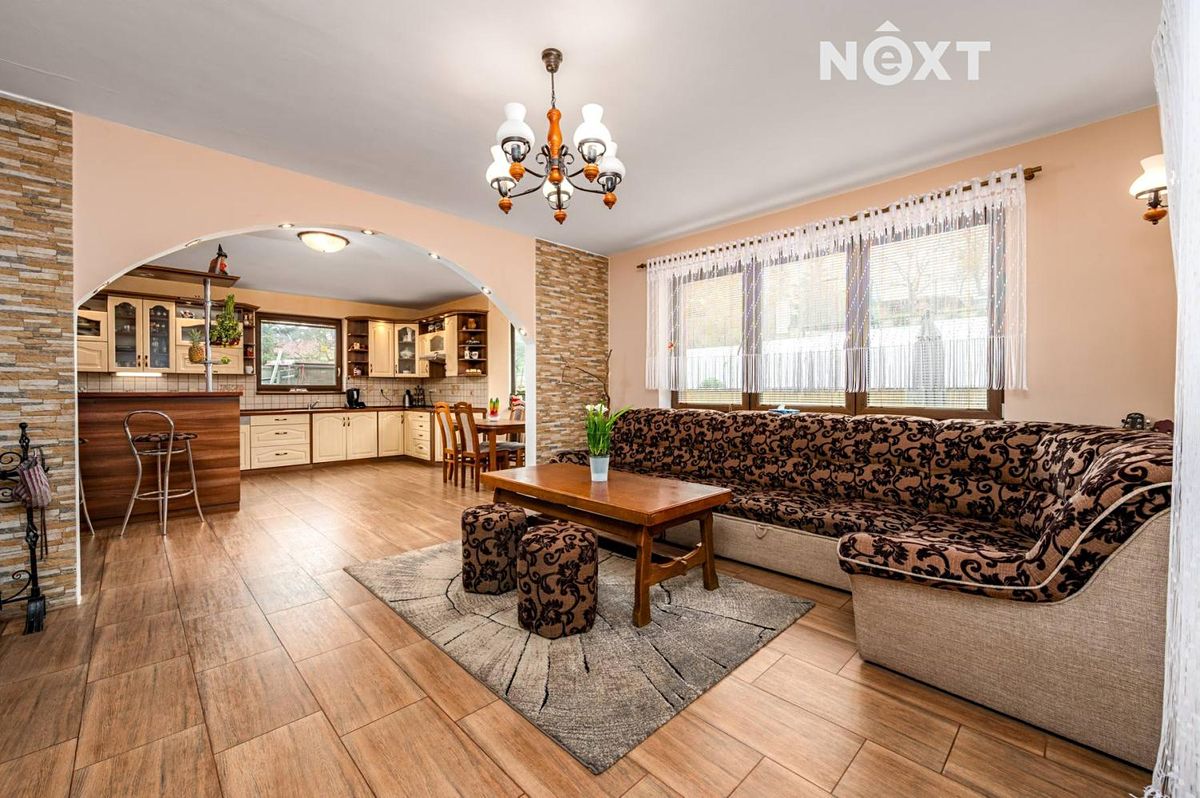 Prodej rodinného domu 179 m², pozemek 809 m² – fotografie 5