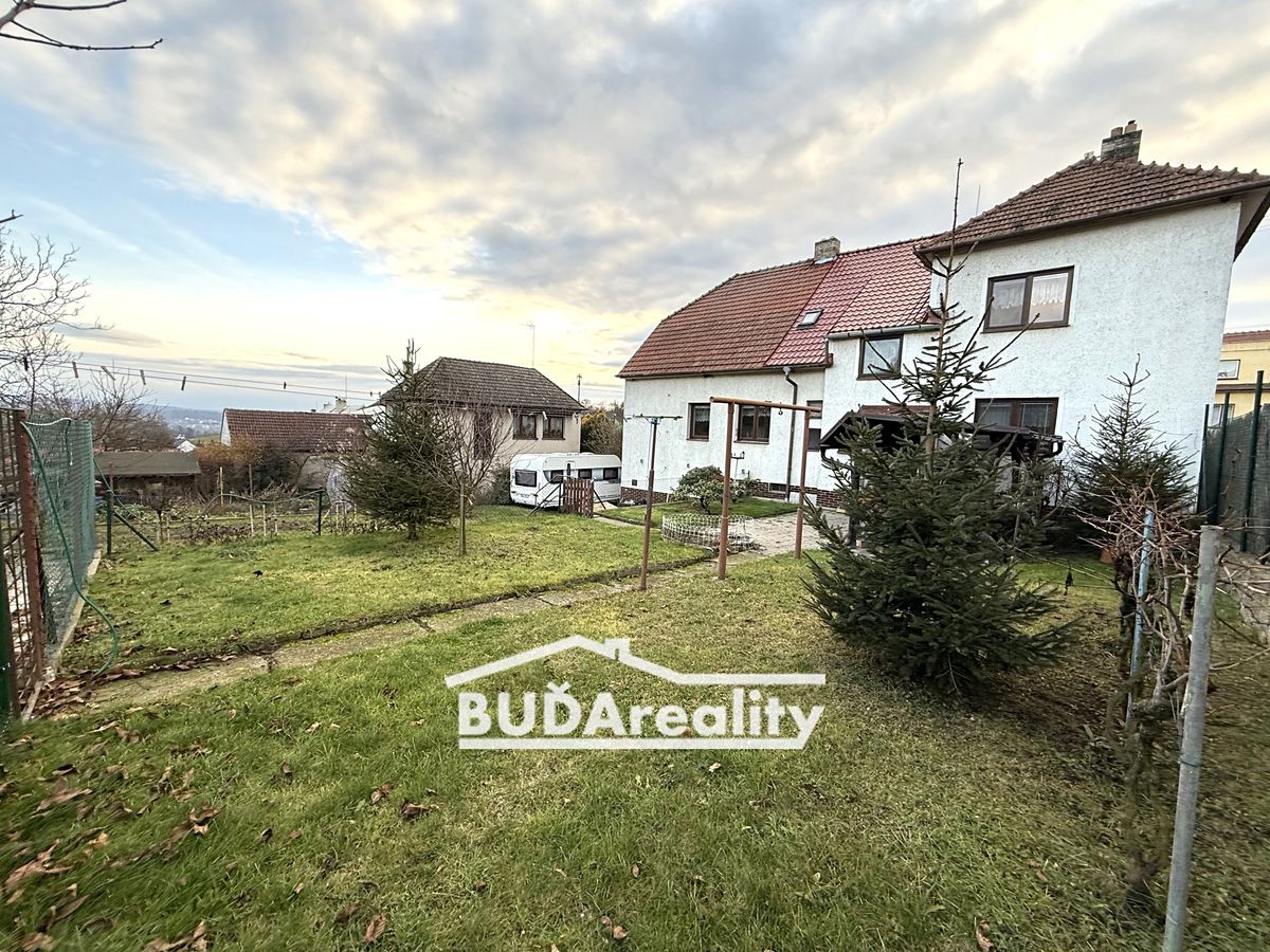 Prodej vícegeneračního domu 355 m², pozemek 857 m² – fotografie 3
