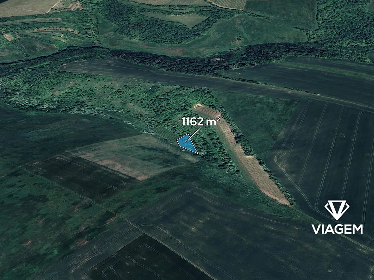 Prodej pole 1162 m²