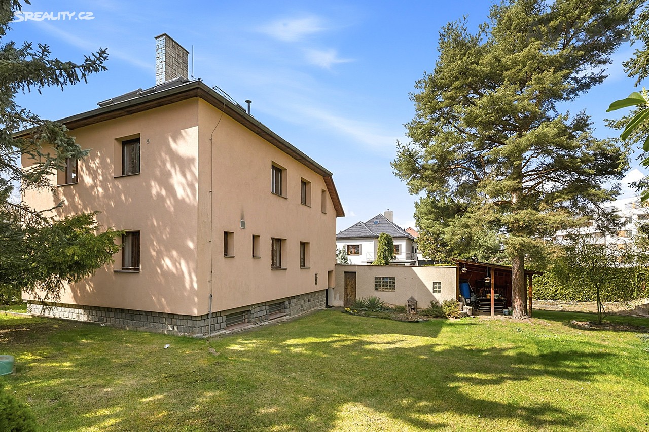 Prodej  rodinného domu 269 m², pozemek 1 084 m² – pohled 2