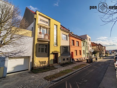 Prodej bytu 4+1 95 m² (Jednopodlažní)