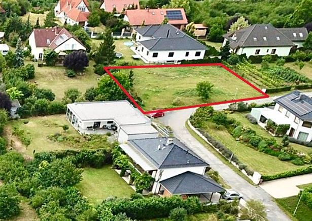 Prodej stavebního pozemku 1026 m²