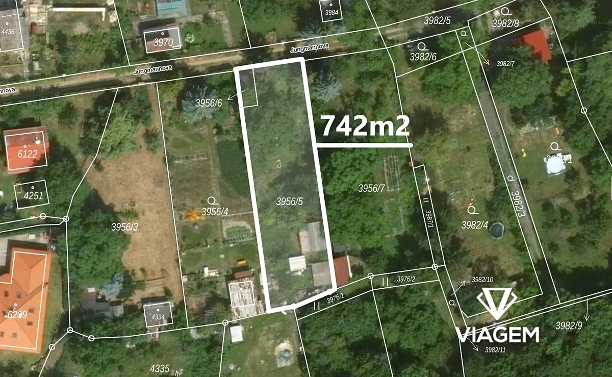 Prodej stavebního pozemku 742 m²