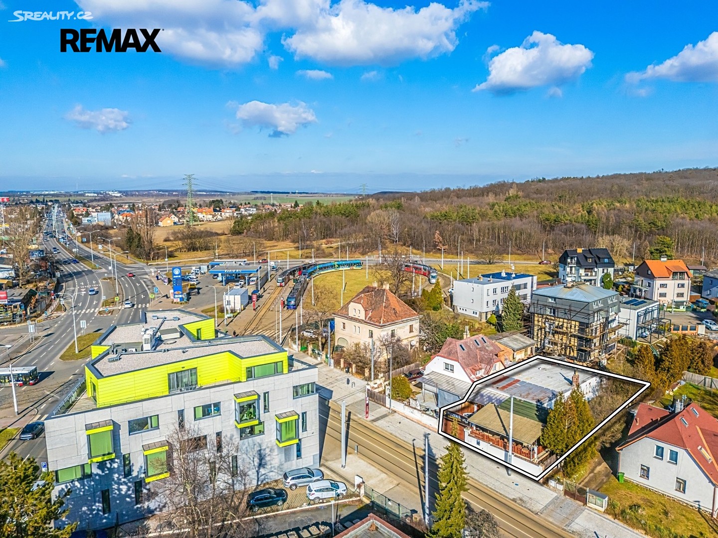 Prodej  rodinného domu 249 m², pozemek 460 m² – pohled 2
