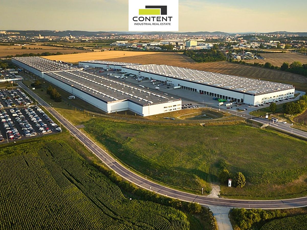 Pronájem skladového prostoru 8000 m² – fotografie 3