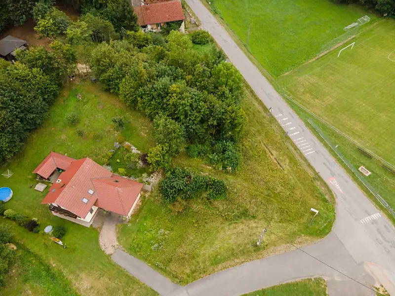 Prodej stavebního pozemku 1095 m², Horní Újezd – náhled fotky 1