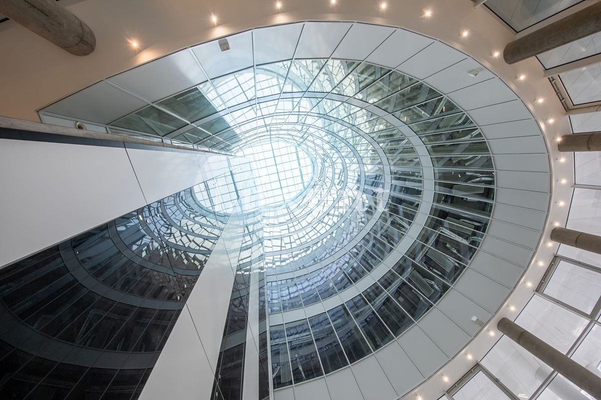 Pronájem kanceláře 400 m² – fotografie 3