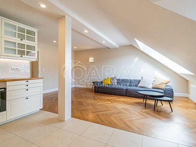 Pronájem bytu 4+kk 149 m² (Mezonet)