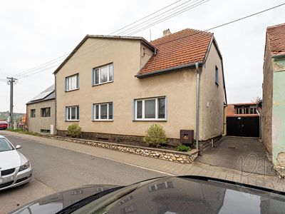 Prodej rodinného domu 200 m², pozemek 850 m²