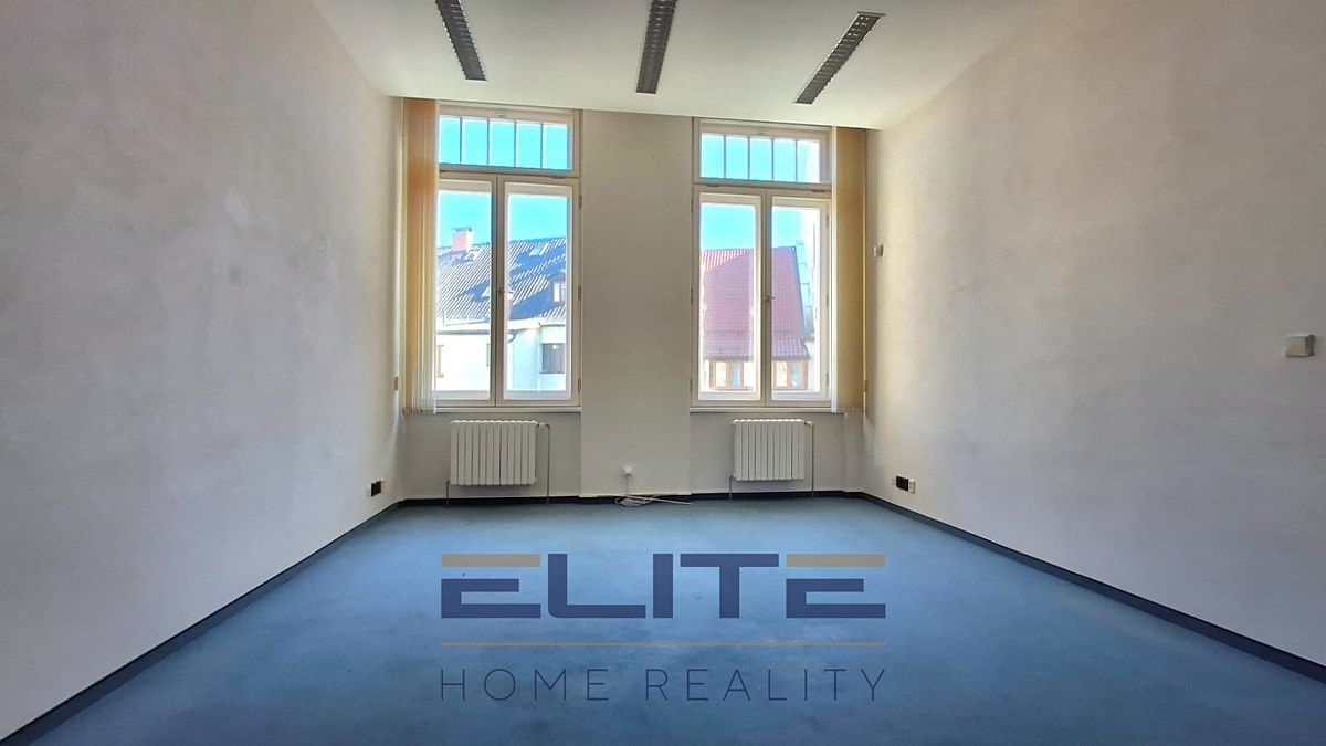 Pronájem kanceláře 65 m² – fotografie 2