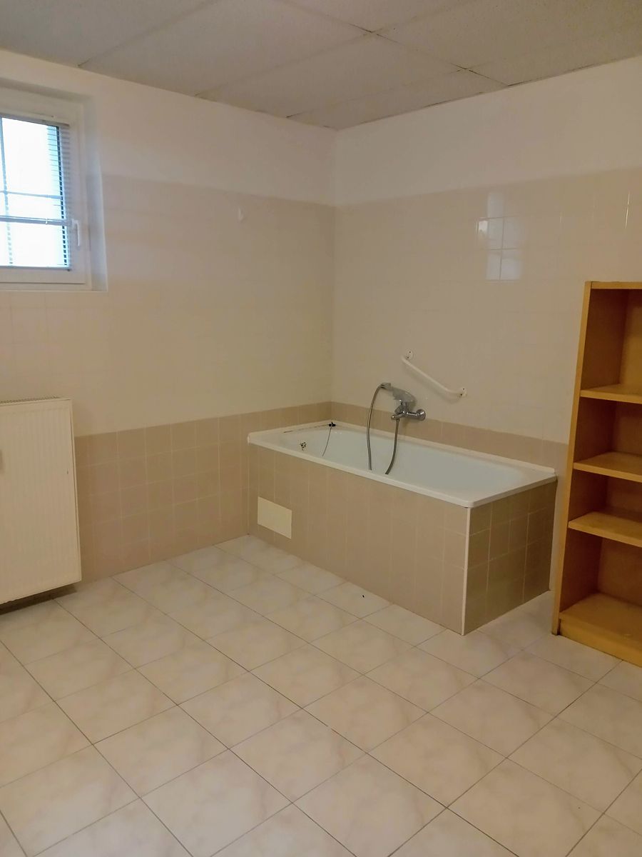 Pronájem bytu 2+kk 82 m² – fotografie 4