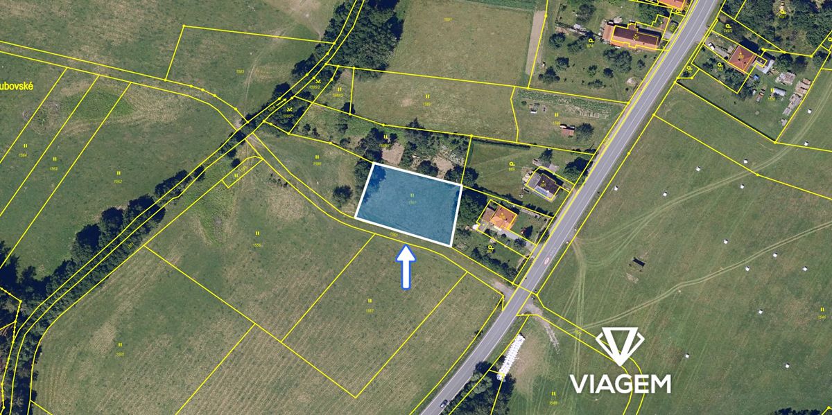 Prodej pole 1672 m² – fotografie 2