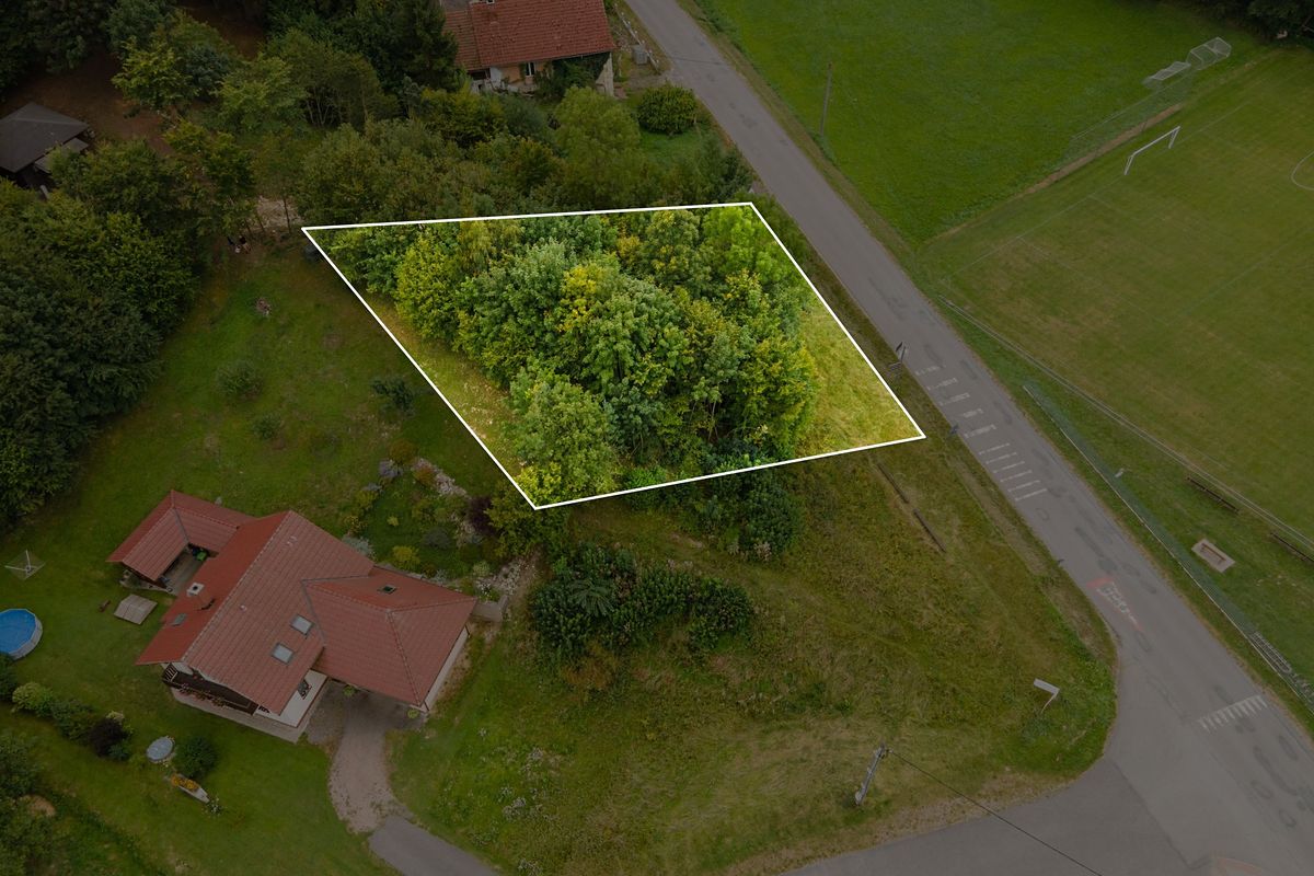 Prodej stavebního pozemku 1095 m² – fotografie 2