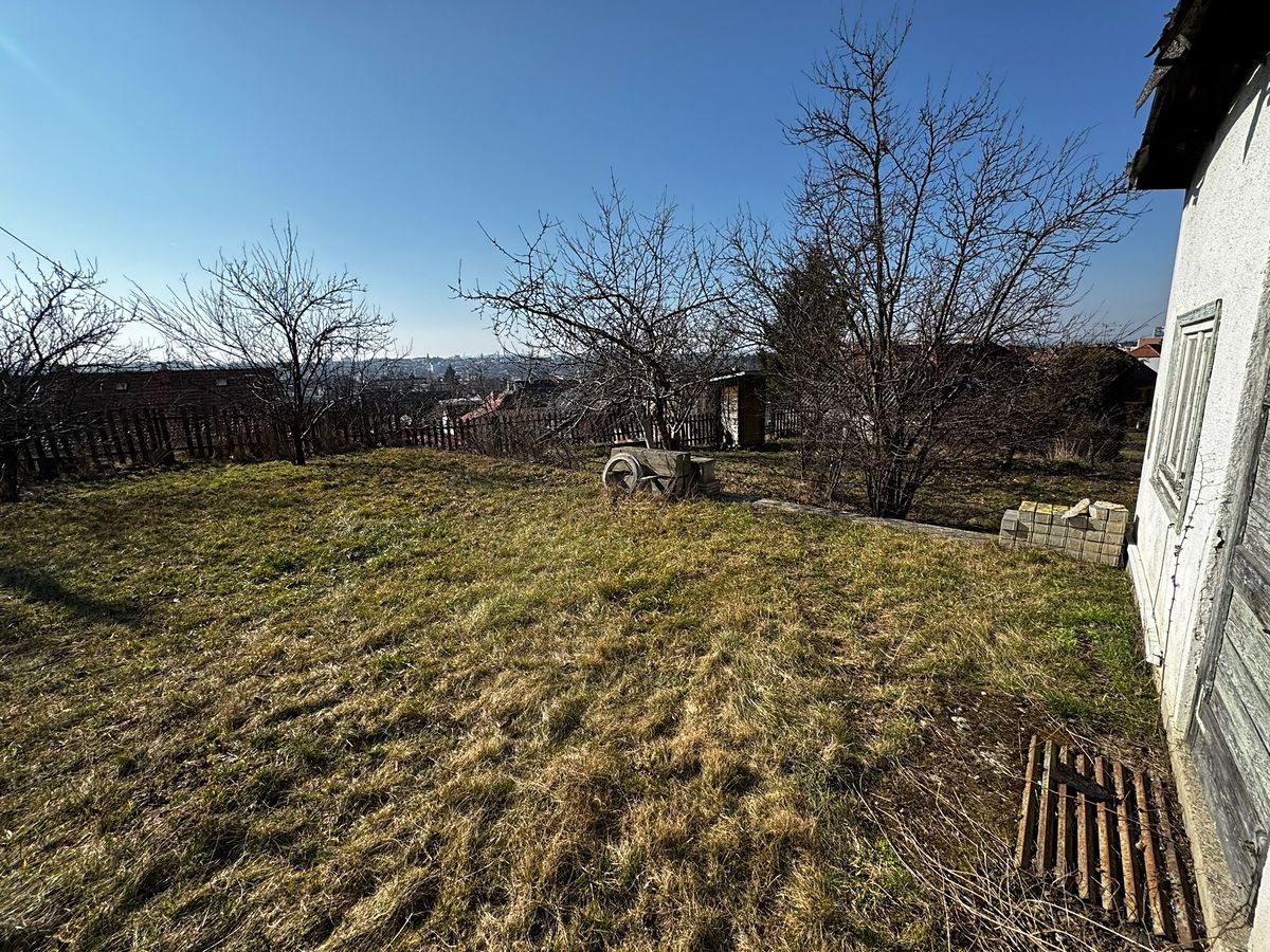 Pronájem zahrady 640 m²