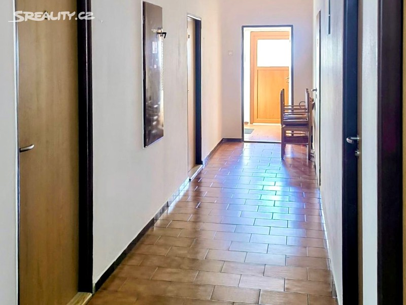 Pronájem komerční nemovitosti 461 m² – pohled 5