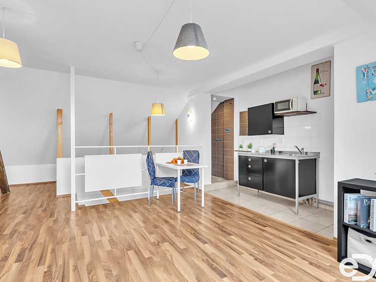 Комерційне приміщення на продаж, 220 м² (14 з 42)
