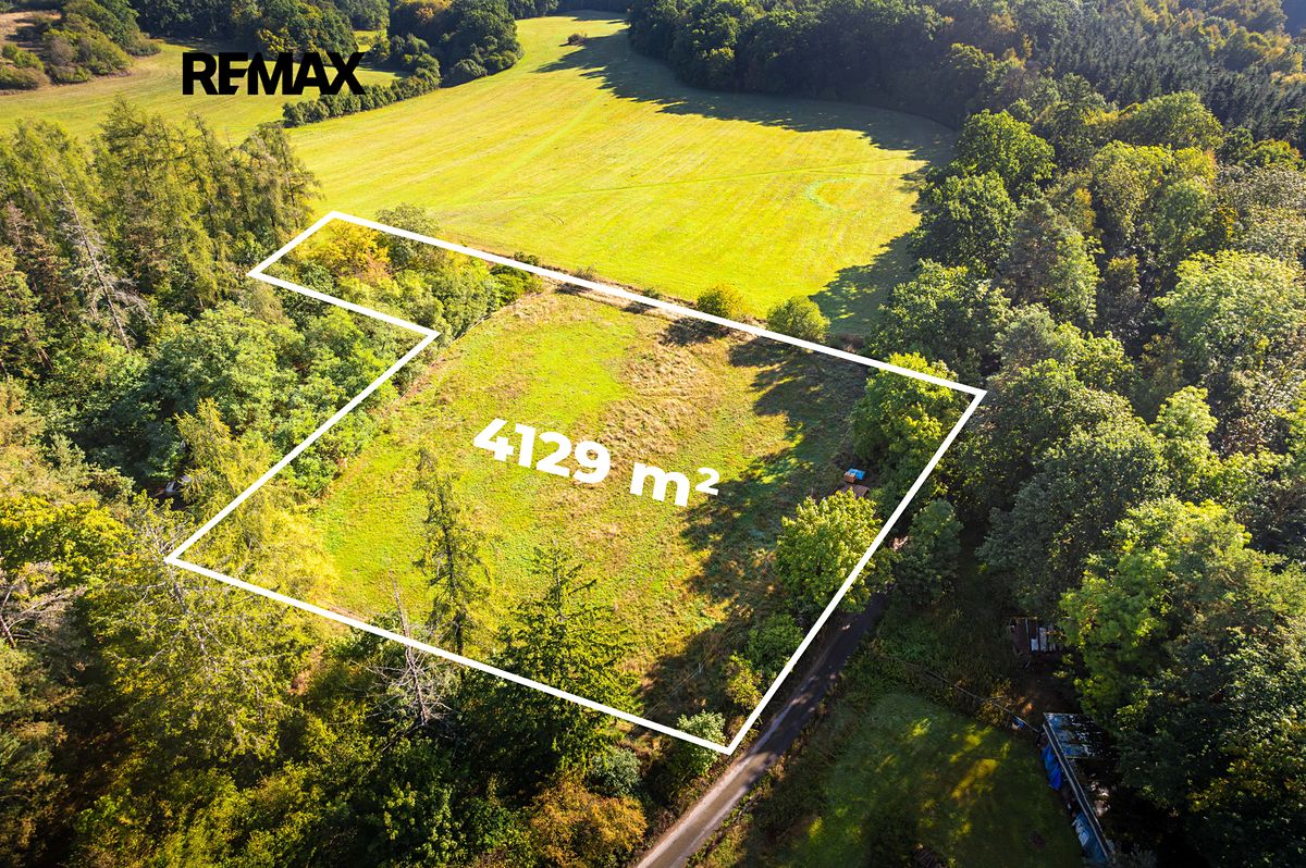 Prodej stavebního pozemku 4129 m², Kožlí – fotka 1 z 3