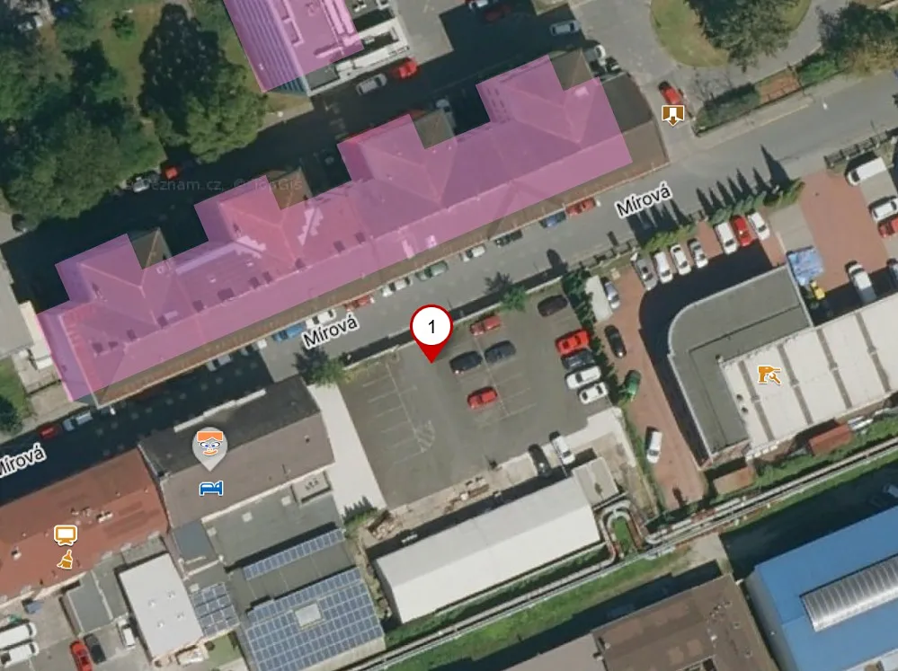 Pronájem garážového stání 13 m²