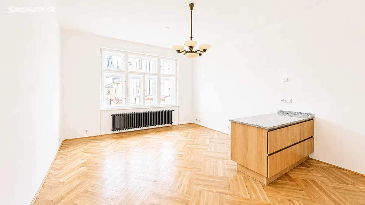 Pronájem bytu 3+kk 74 m² – pohled 3
