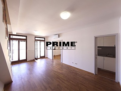 Pronájem kanceláře 168 m² — photo 3