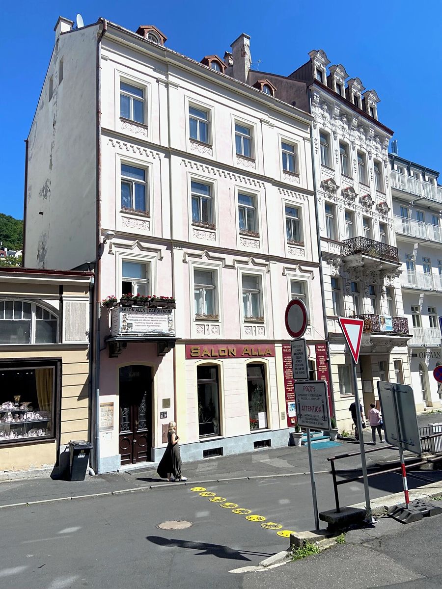Prodej bytu 2+kk 59 m², Karlovy Vary – fotka 1 z 3