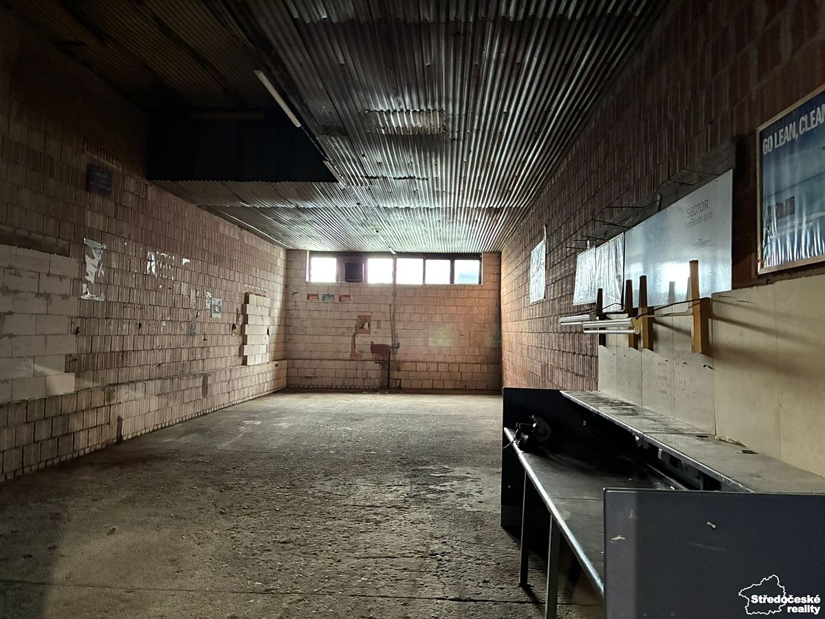 Pronájem skladového prostoru 1244 m² – fotografie 5