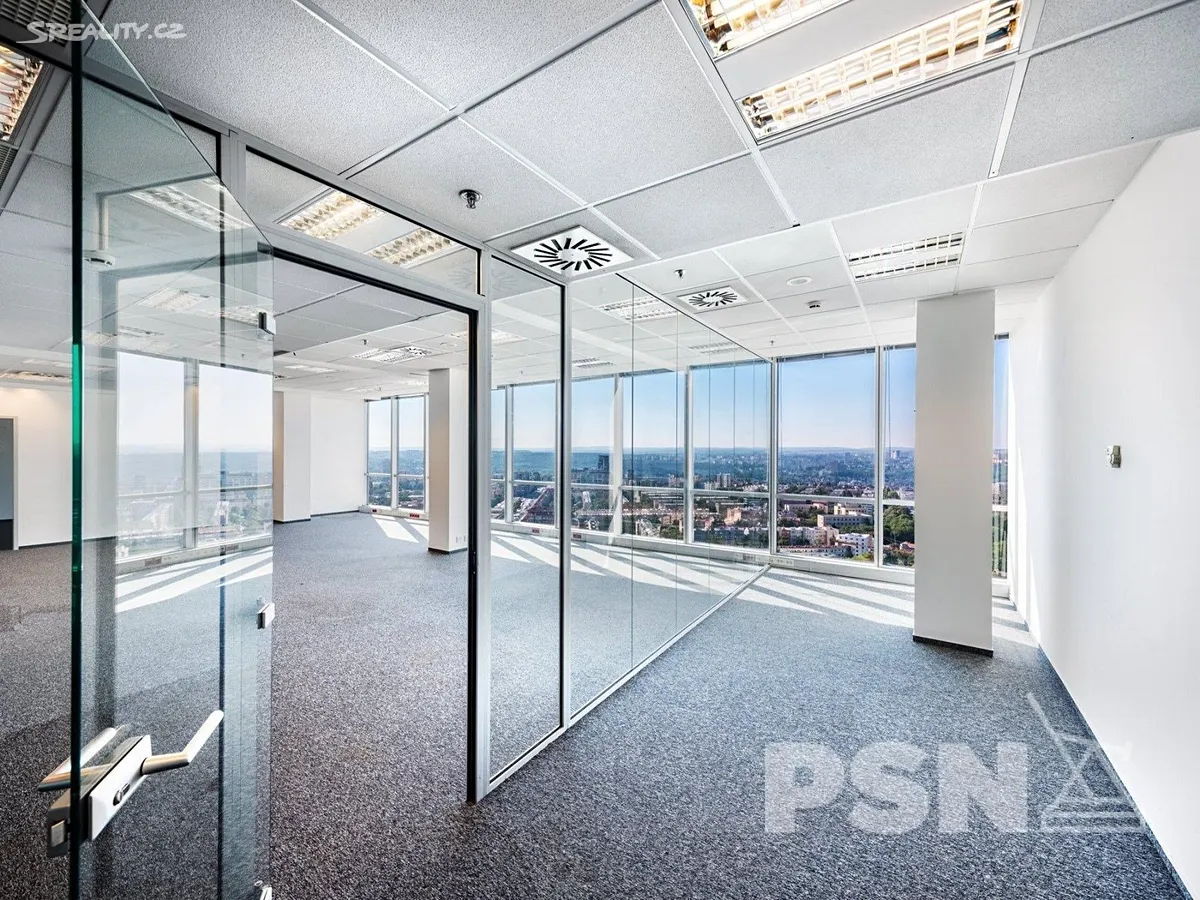 Pronájem kanceláře 266 m² – pohled 3