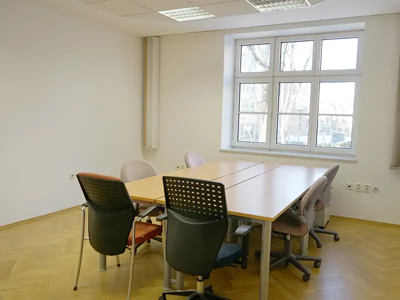 Pronájem kanceláře 77 m², Ostrava – náhled fotky 3