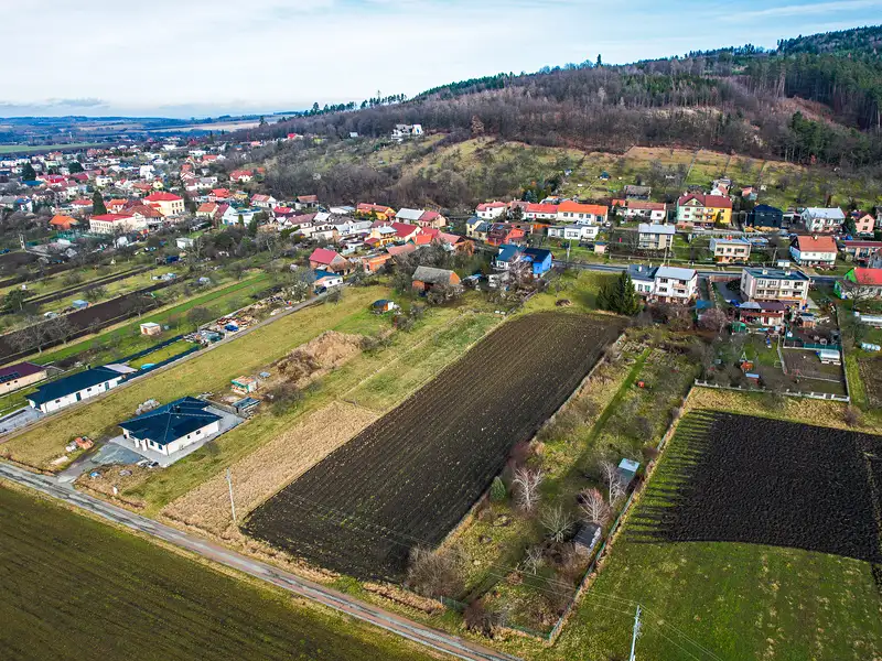 Prodej stavebního pozemku 1000 m², Přílepy – náhled fotky 1