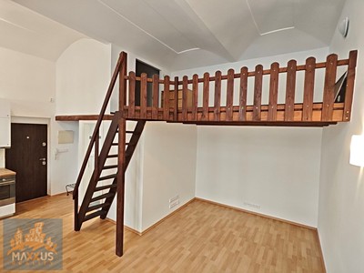 Pronájem bytu 1+kk 30 m²