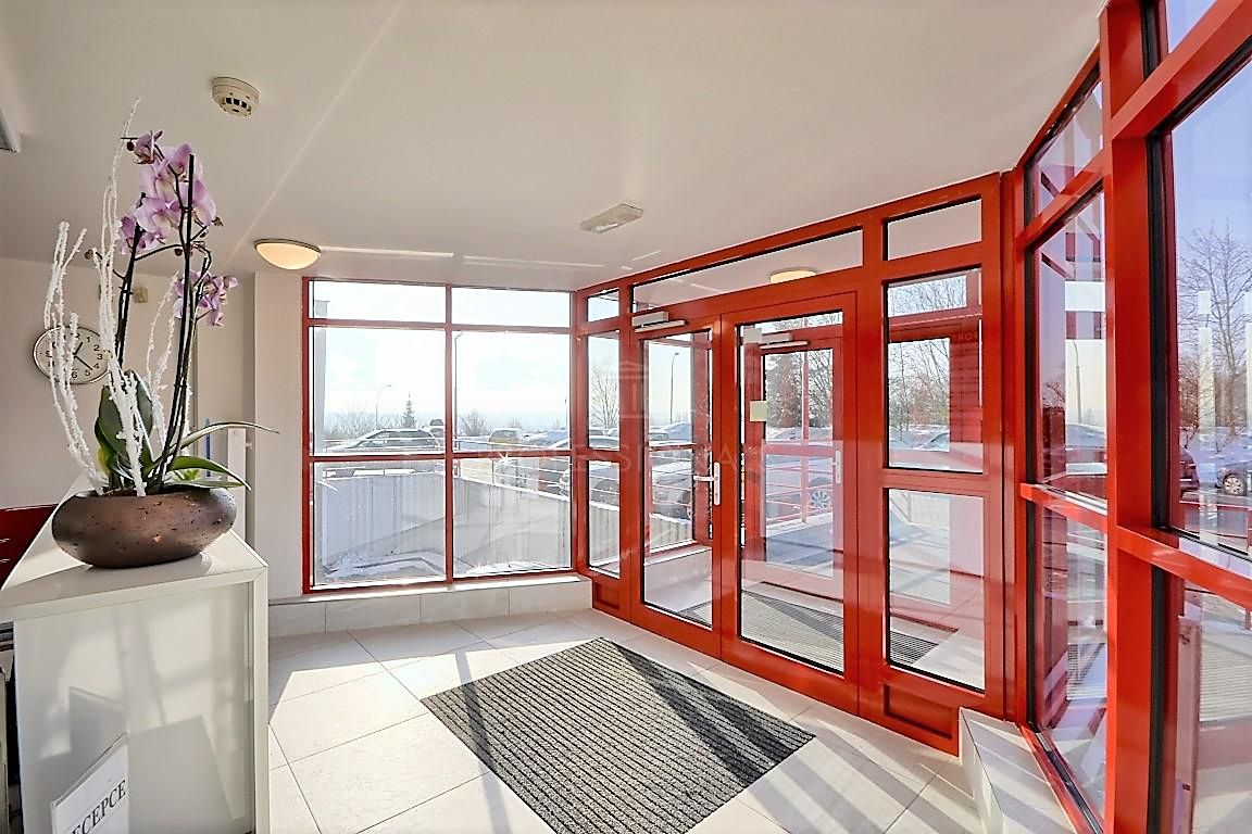 Pronájem kanceláře 83 m² – fotografie 4